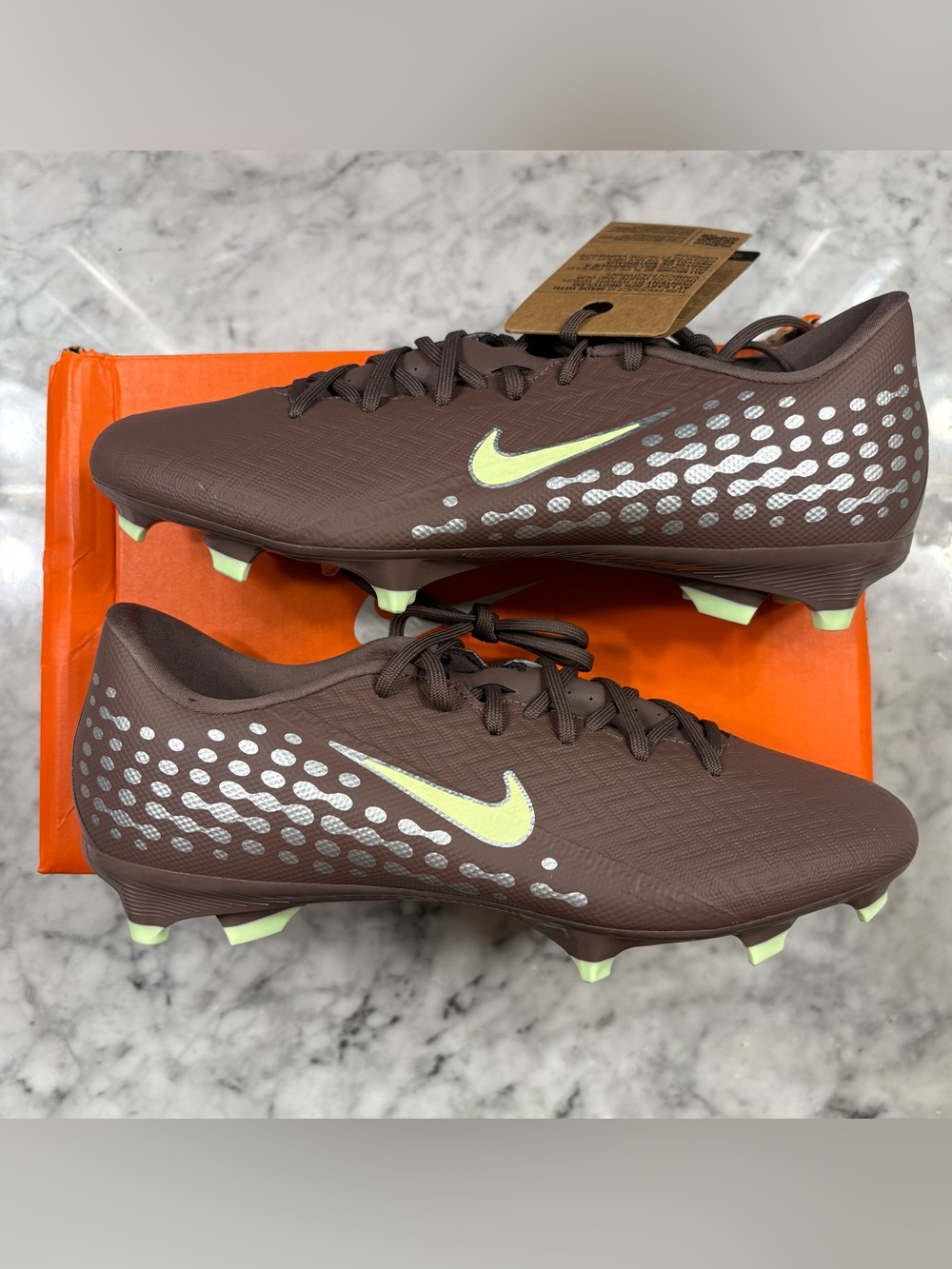 Nike Mercurial Vapor 16 Academy MG Kylian Mbappé 7.5 Mens / Women’s 9 Cleats
